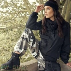 Brandit BWuM Tactical Windbreaker Zipper Sommer + Patch & Flagg... -Bundeswehr Und Mehr Verkäufe windbreakersommerzipdamenmodel wz min 5274 Brandit Windbreaker Sommer mit Zipper Damen